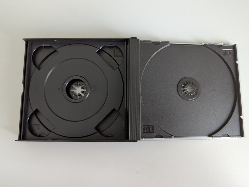 Multiway two disk case interior detail
