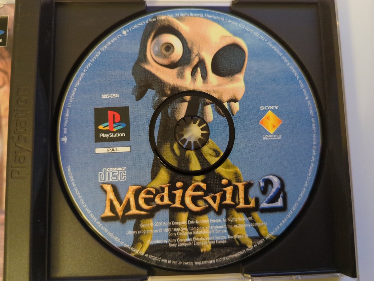 MediEvil 2 - Disc 1 - PAL PlayStation 1
