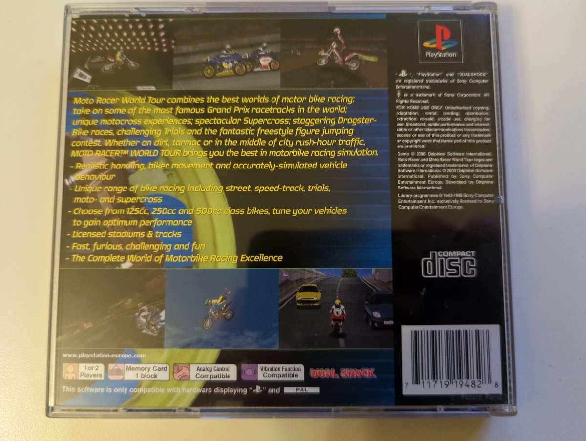Moto Racer World Tour - Back Cover - PlayStation 1 PAL